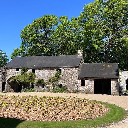 Manoir Du Menec Chambre Le Folgoet Exteriör bild
