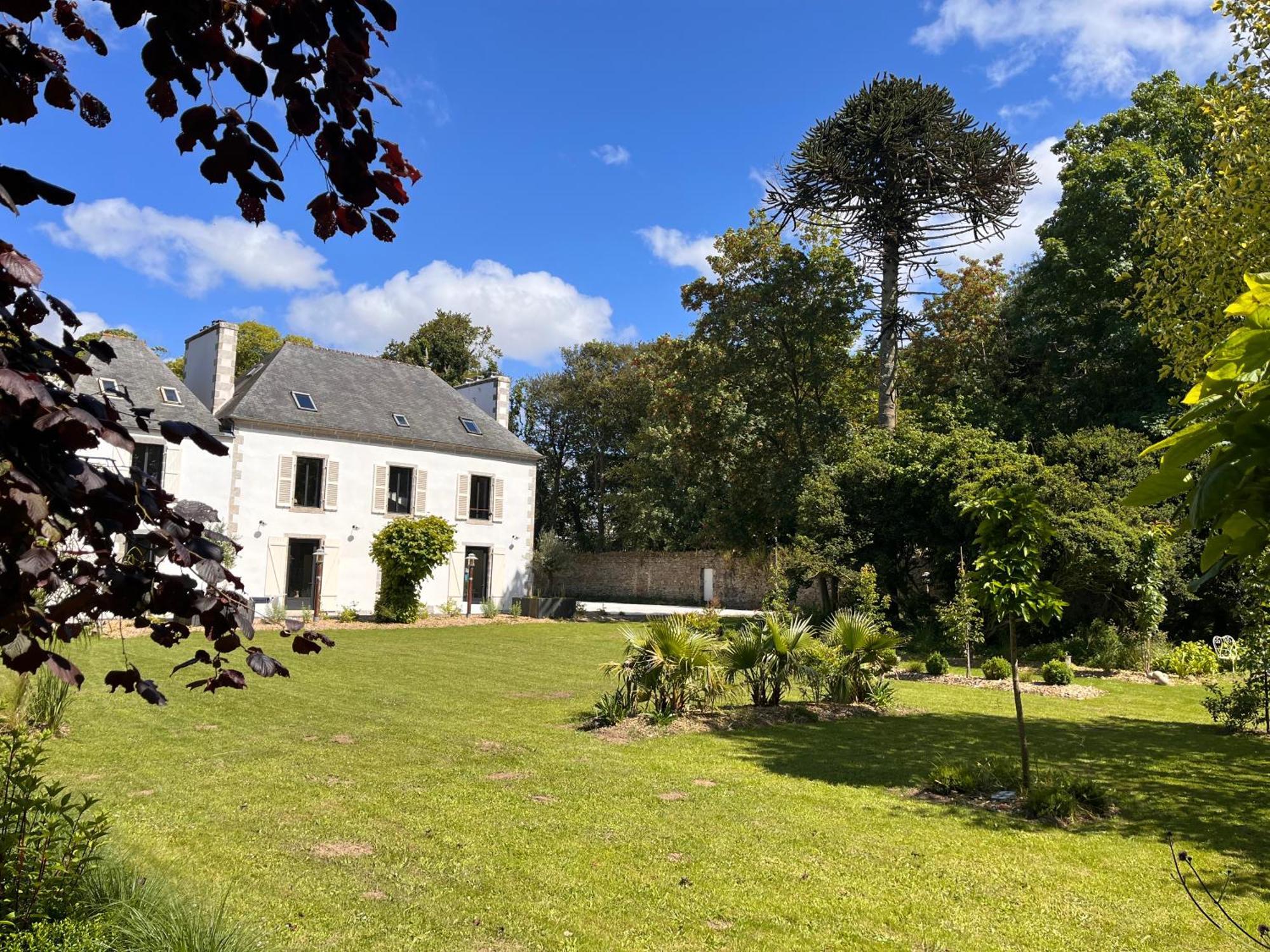 Manoir Du Menec Chambre Le Folgoet Exteriör bild
